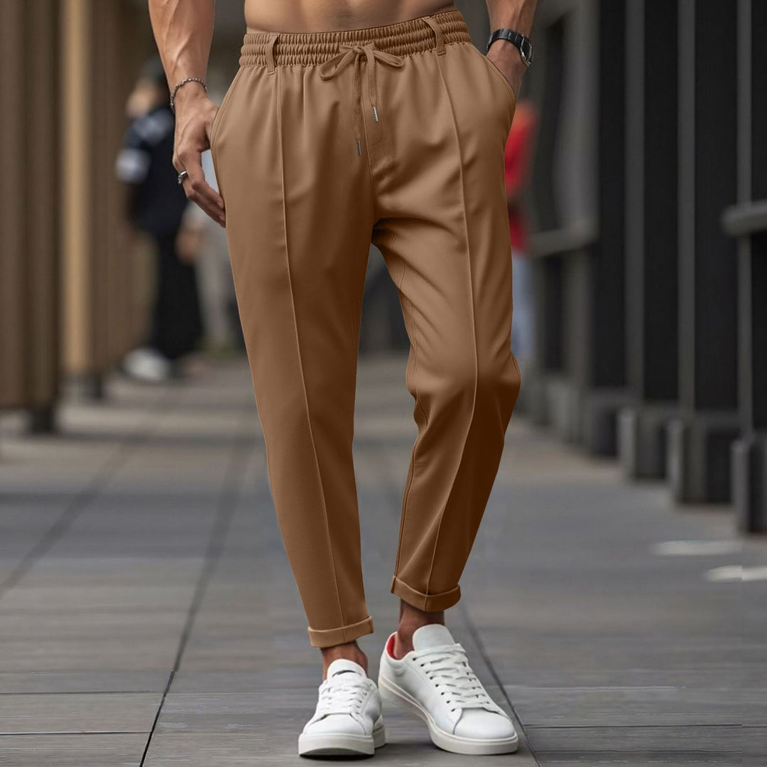 Casual men's jogger pants with elastic waistband and practical side pockets Lune London