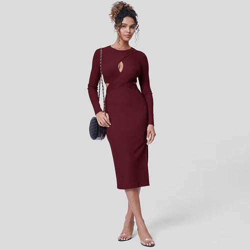 Chic & Stil Elegant midi dress for women with fitted cut-out details