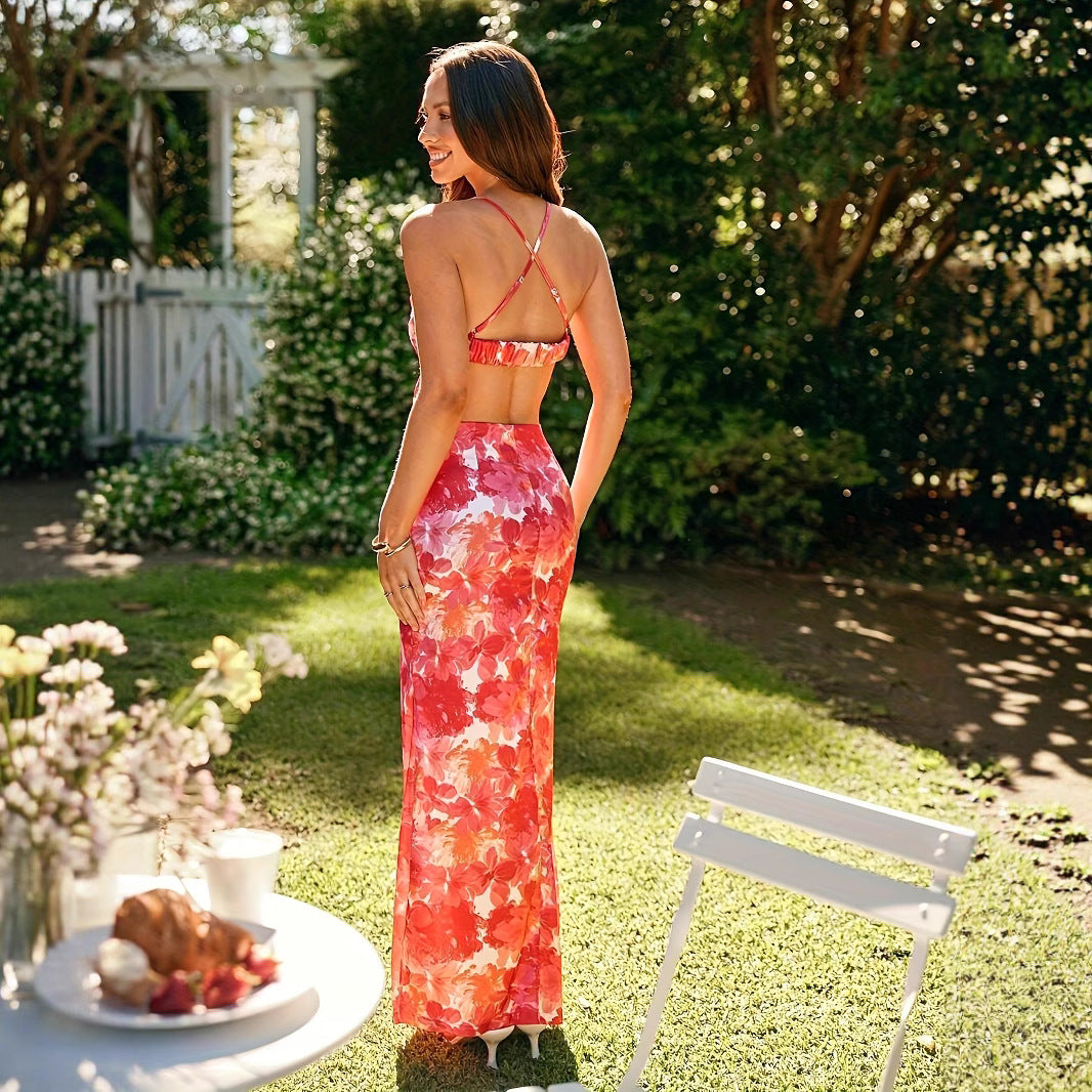 Ladies Elegant Summer Dress with Cut-out Details and a Chic Floral Pattern
