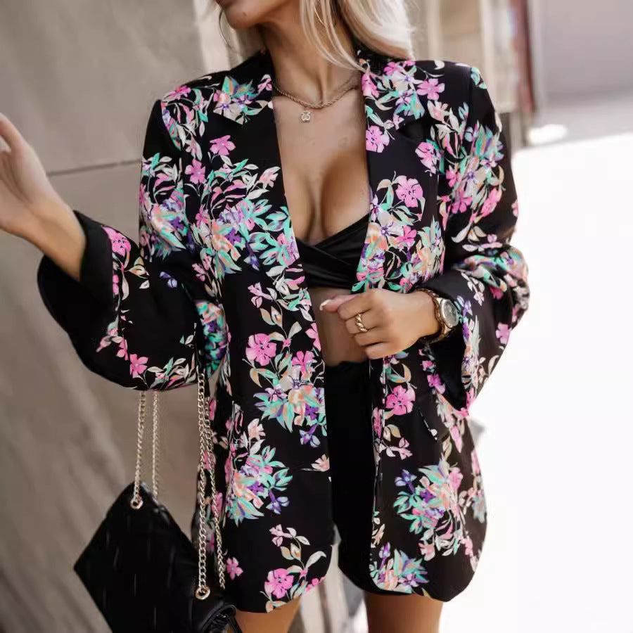 Women's blazer jacket with an elegant leopard pattern and an adjustable belt Lune London