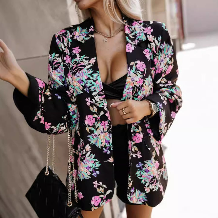 Women's blazer jacket with an elegant leopard pattern and an adjustable belt Lune London