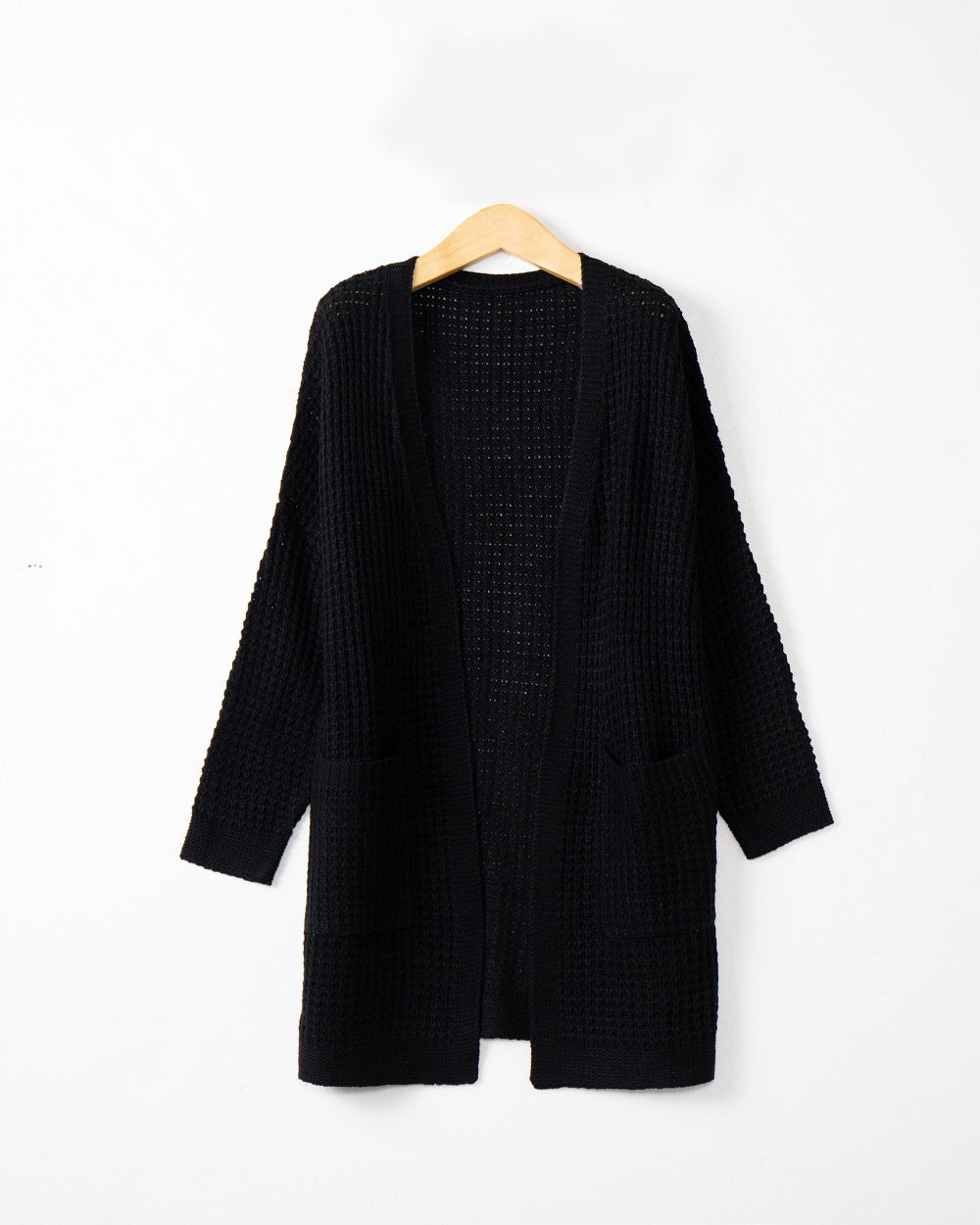 Casual knit cardigan for women with pockets and open cut Lune London