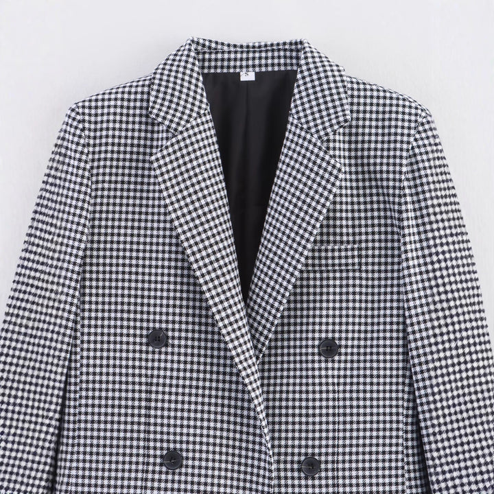 Checkered blazer for women with double-breasted buttoning and structured fabric Lune London