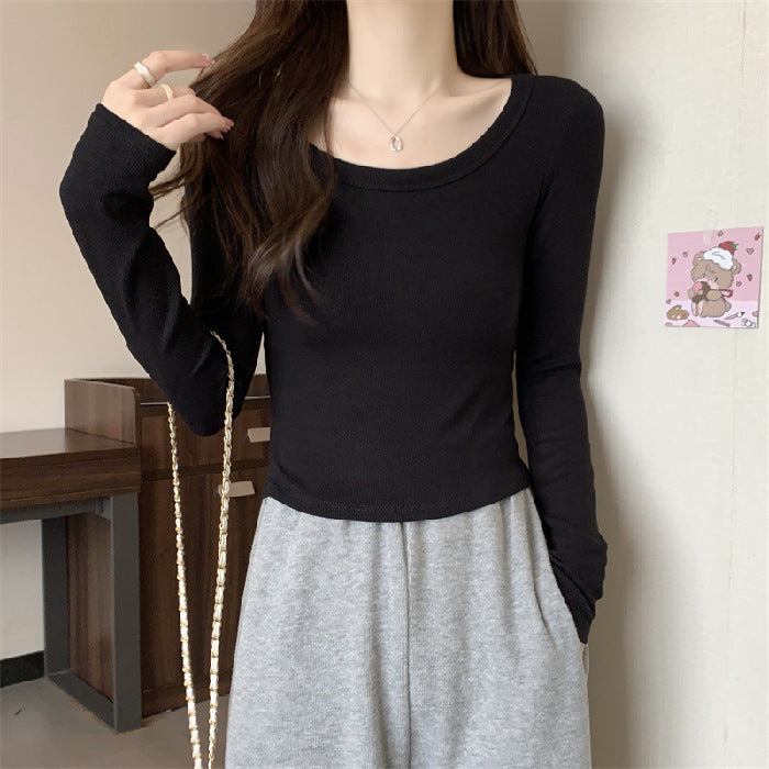 Ladies fitted long sleeve shirt with wide neckline Chic & Stil