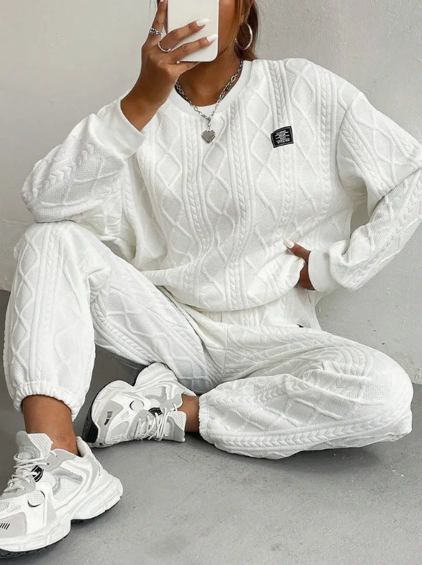 Costume en tricot pour femmes avec design texturé et coupe confortable Chic & Stil