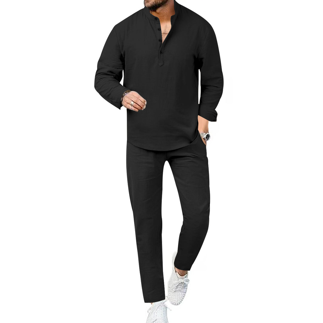 Modern leisure suit for men with an innovative boutonnière design and breathable features Lune London