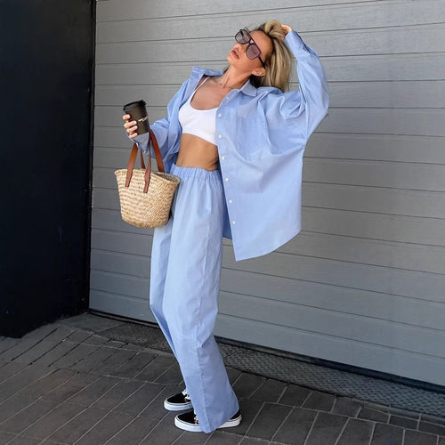 Comfortable women's set consisting of an oversized shirt and wide pants Lune London