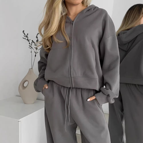 Women’s casual hoodie with high-quality zipper Chic & Stil