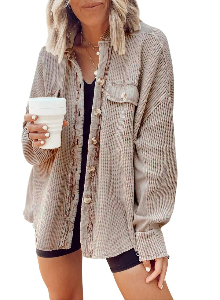Casual cotton jacket for women with a buttoned front and practical pockets Lune London