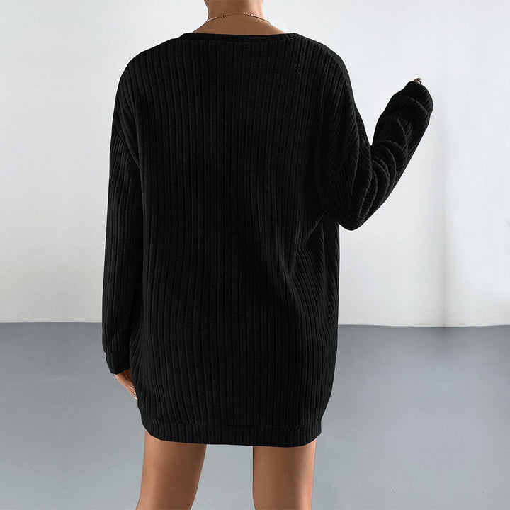 Ensemble en tricot pour femmes avec un haut ajusté et un long cardigan Chic & Stil