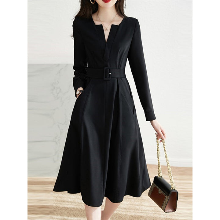 Elegant belted midi dress for women Lune London