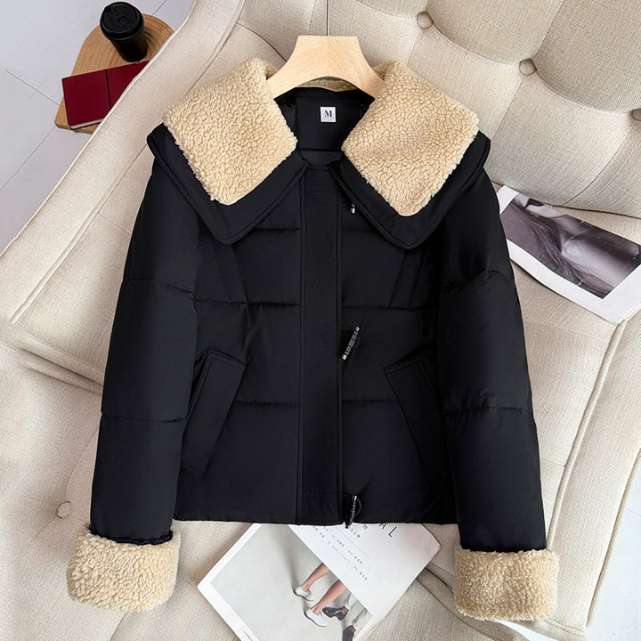 Short quilted jacket for women with an oversized fit and faux fur collar Lune London