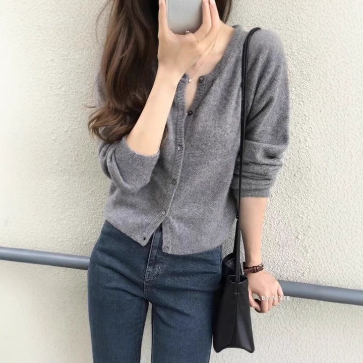 Ladies thin cardigan with button placket and soft material Lune London