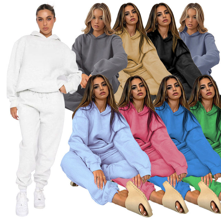 Women's cozy hooded jumpsuit made of high-quality sweatshirt material Chic & Stil