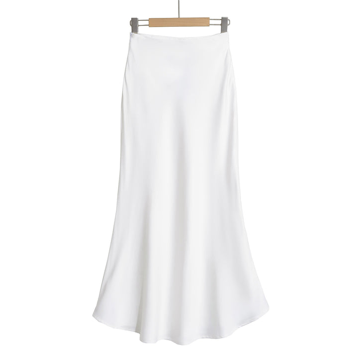 Elegant maxi skirt for ladies in flowing satin fabric with high waist Lune London