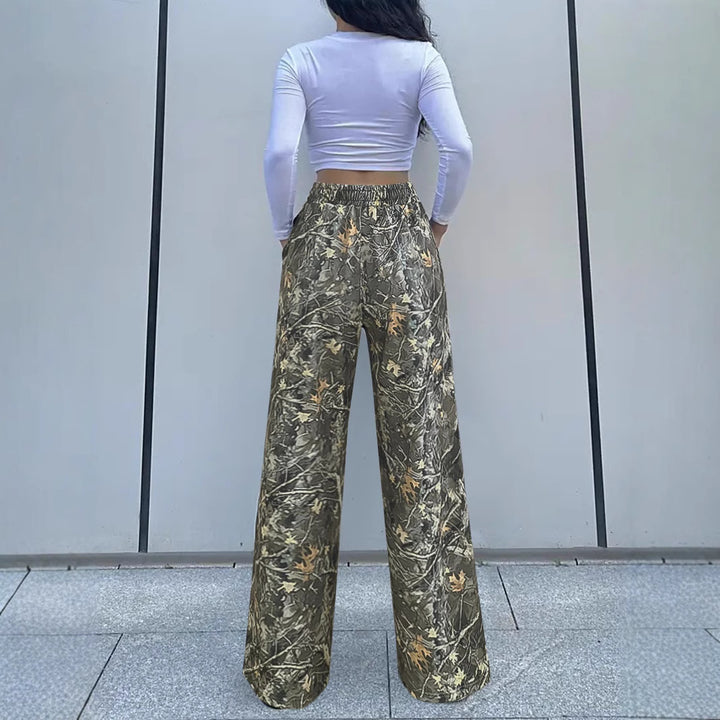 Ladies Camouflage Details Relaxed Fit Jogger Pants Lune London