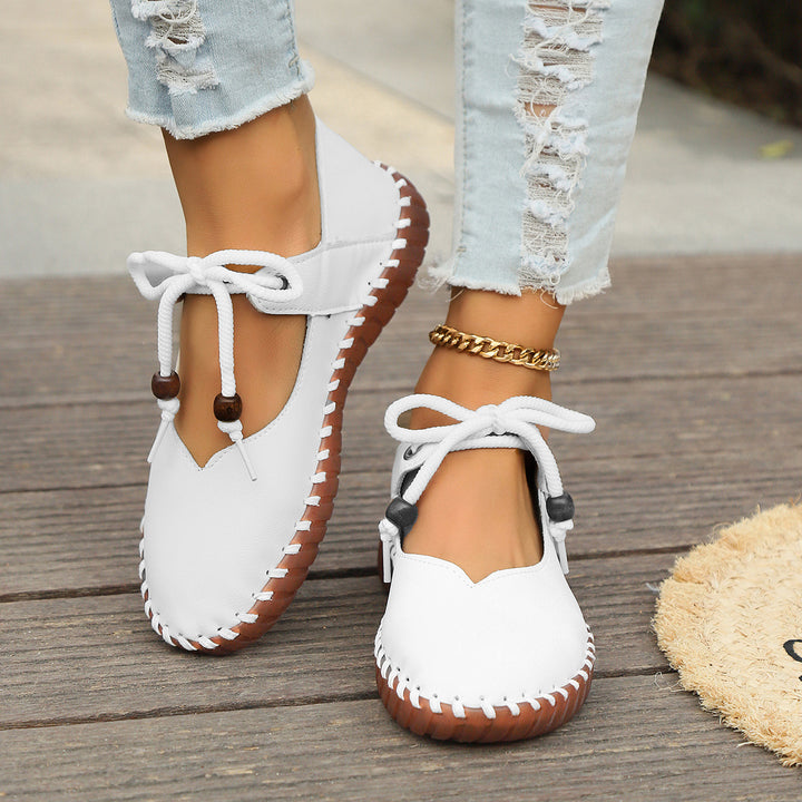 Elegant women's lace-up flat leather shoes Lune London