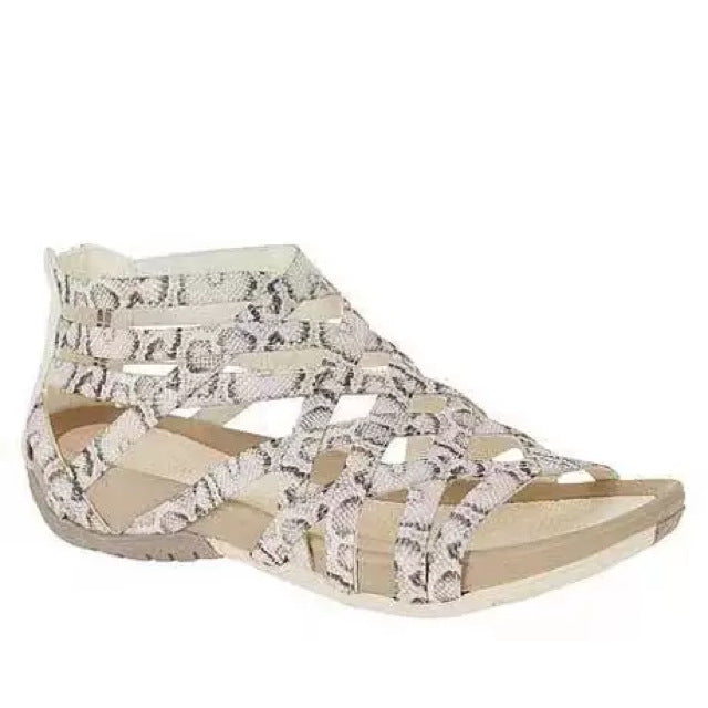 Comfortable bath sandals for women with a breathable surface and a flexible sole Lune London