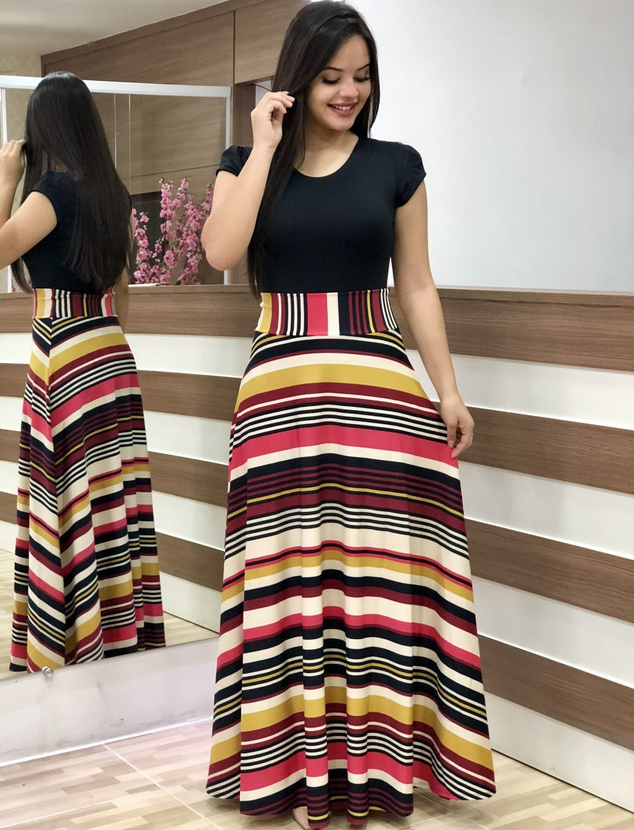 Women's Elegant Maxi Dress with Graphic Print and Flexible Waist Lune London