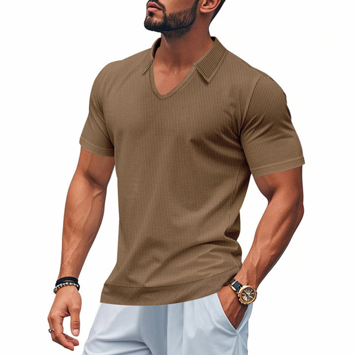 Short sleeve V-neck shirt for men with textured design Lune London