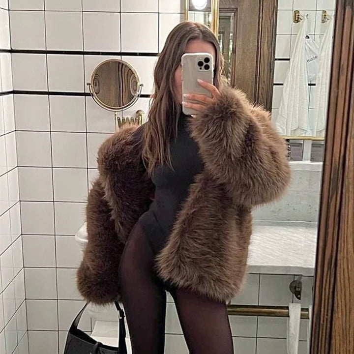 Ladies trendy Faux fur jacket Lune London