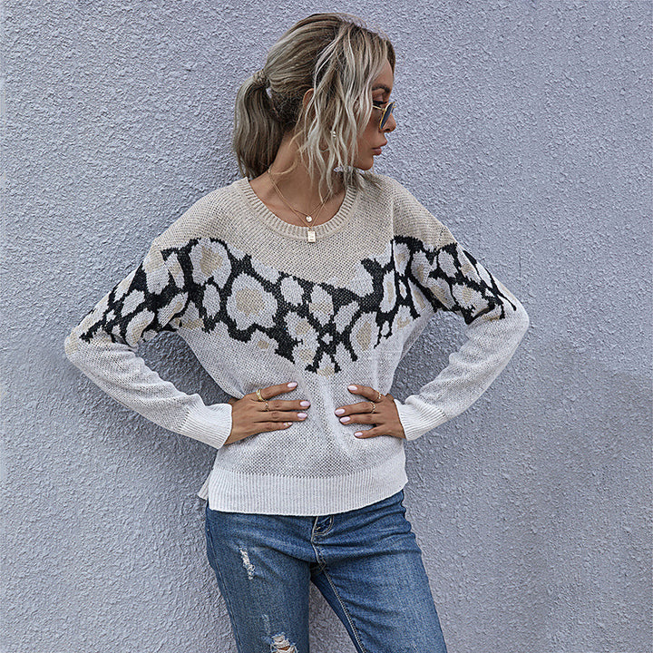 Casual knitted sweater for women with trendy pattern and wide sleeves Lune London