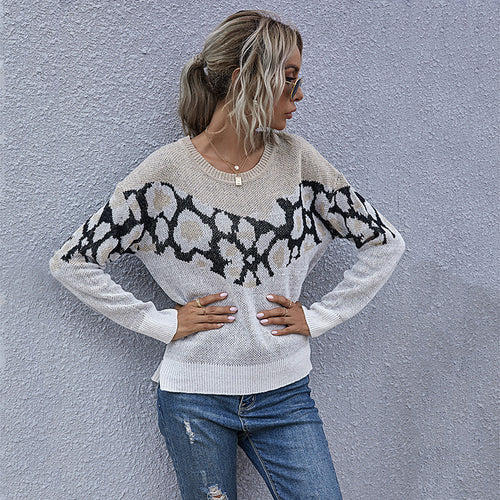 Casual knitted sweater for women with trendy pattern and wide sleeves Lune London