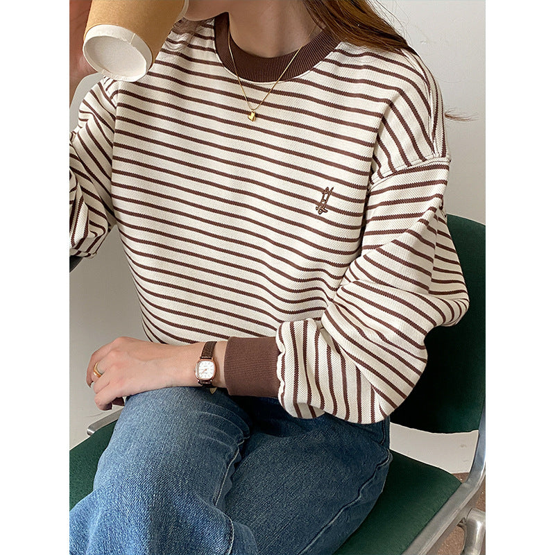 Women's casual round neck sweatshirt with stripes Chic & Stil