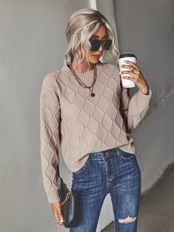 Knitted sweater for women with a decorative diamond pattern Lune London