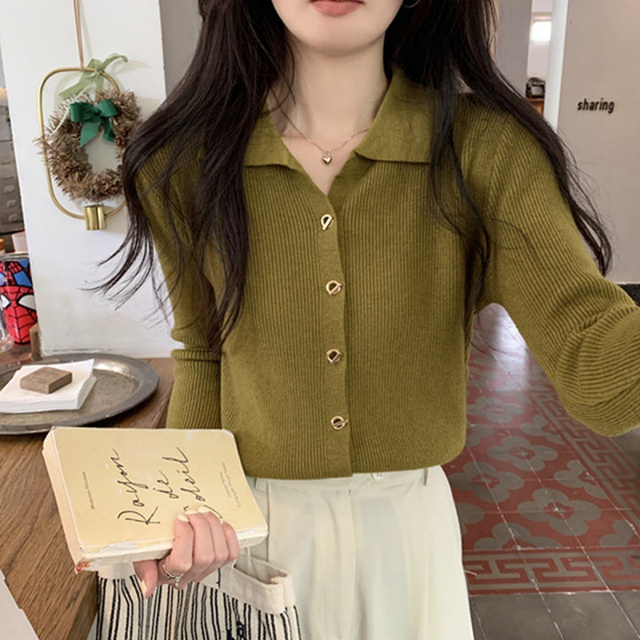 Femme Pull Tricot Élégant avec Détails de Boutons et Motif de Côtes Fines Chic & Stil