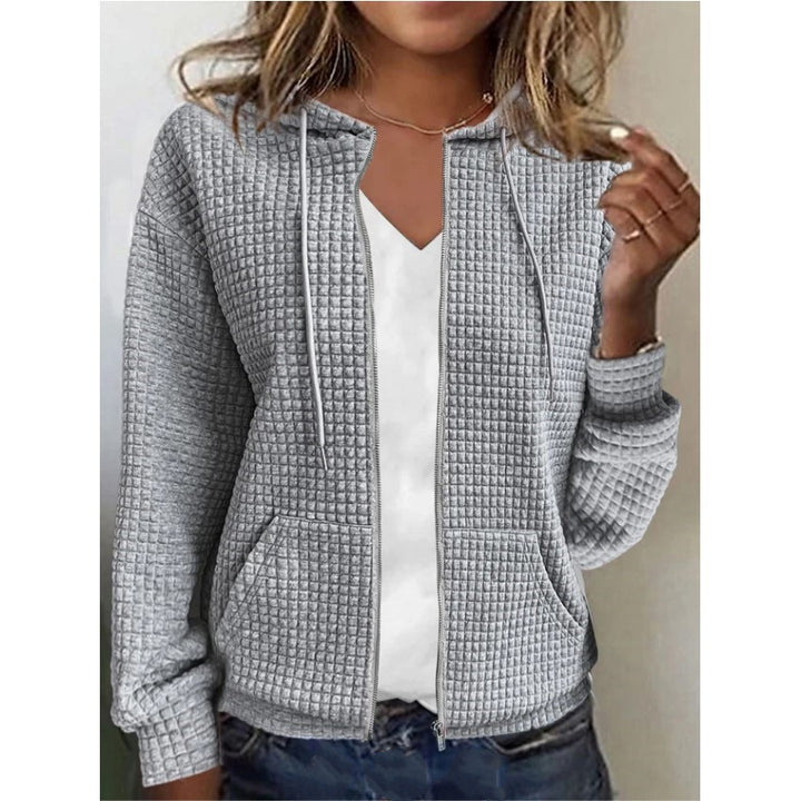 Ladies hooded jacket in textured fabric with pockets and zipper Lune London
