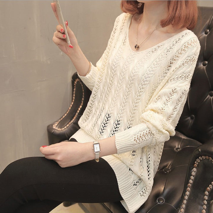 Lightweight knitted sweater for women with V-neck Lune London