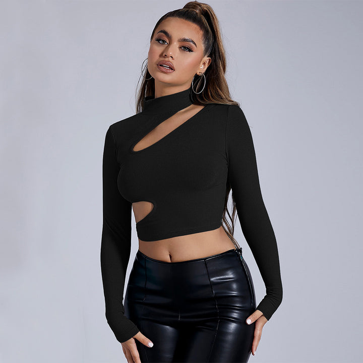 Top court à manches longues ajusté pour femmes avec découpe asymétrique Chic & Stil