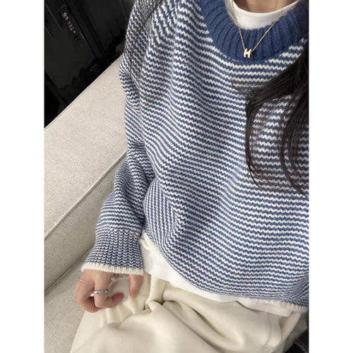Femme pull en tricot décontracté avec motif en vagues et col roulé Chic & Stil