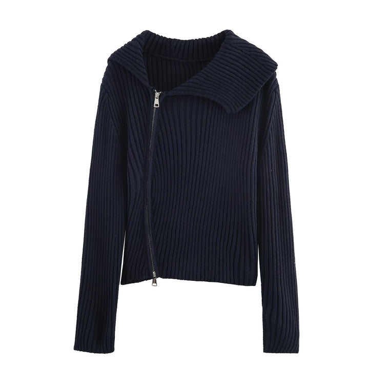 Stylish and trendy knitted jacket for women with large collar Lune London