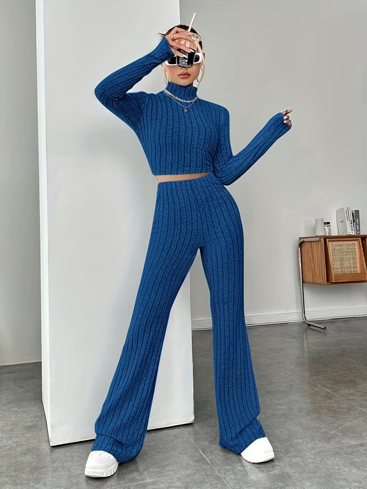 Casual women's clothing in crop-top and flared pants set Lune London