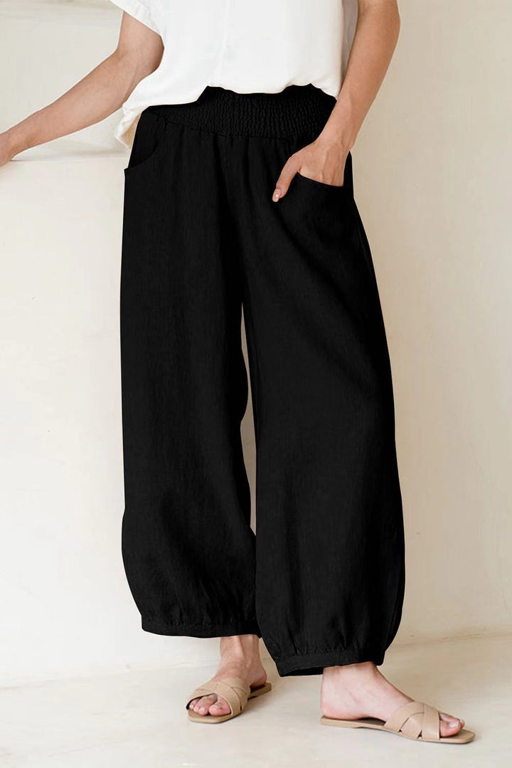 Summer wide-leg pants for women with elastic waistband and practical pockets Lune London