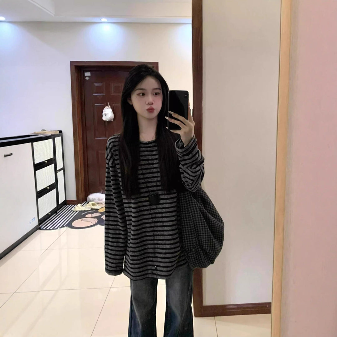Ladies Casual Striped Oversized Shirt with Wide Sleeves Chic & Stil