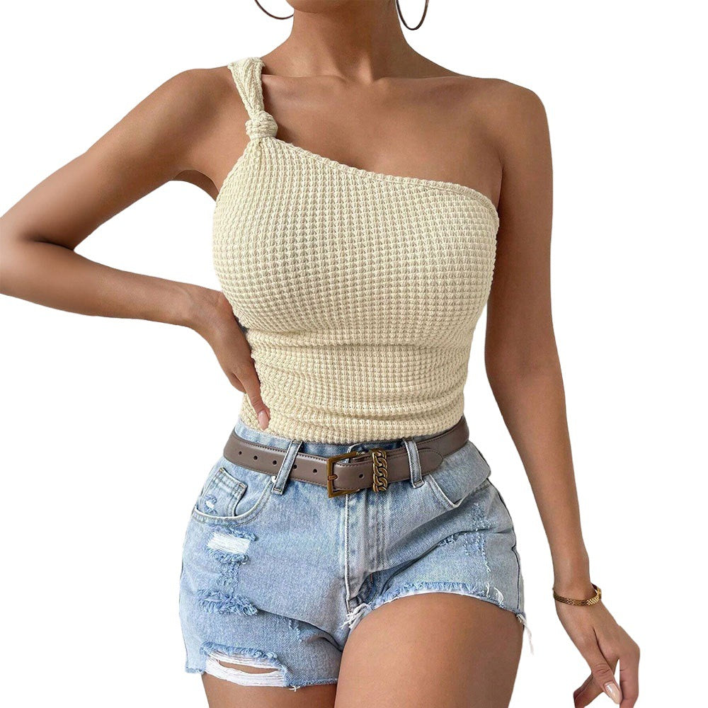 Asymmetrical tank top for women with knot detail and fine waves texture Chic & Stil