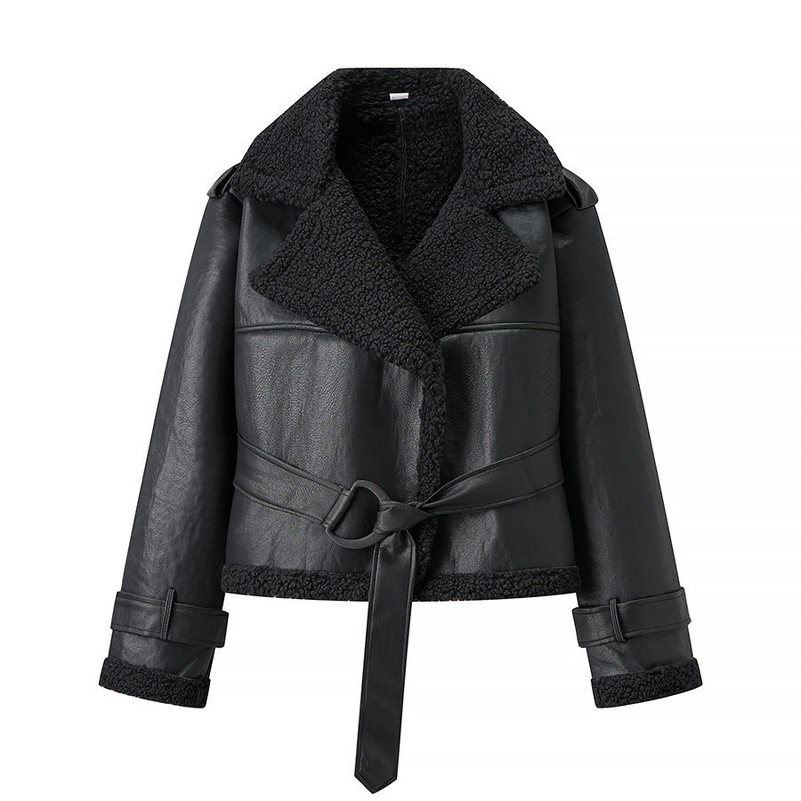 Trendy faux leather jacket for women with faux fur collar and adjustable belt Lune London
