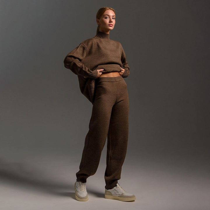 Combinaison tricotée confortable pour femmes avec col haut et coupe ample Chic & Stil