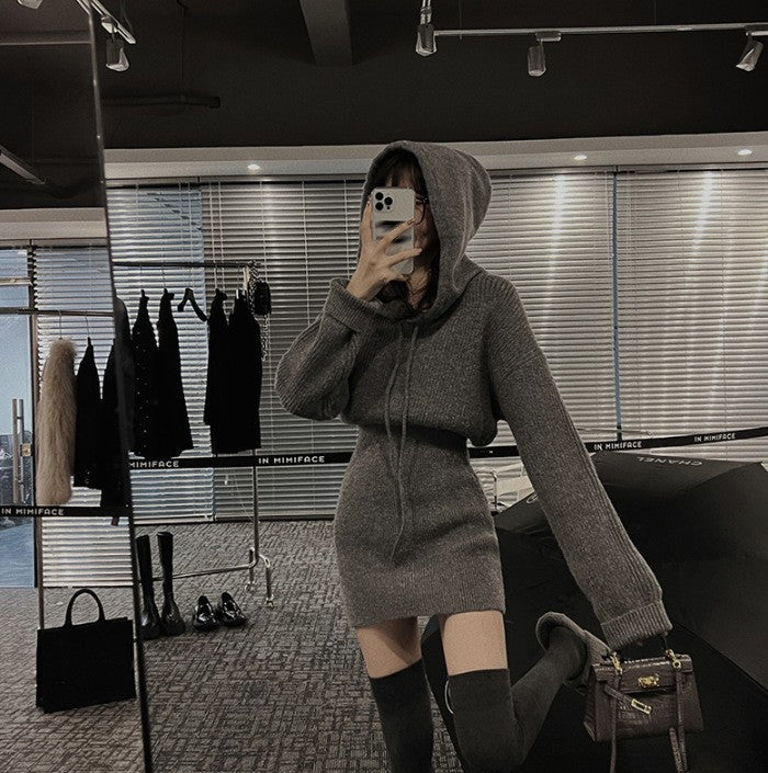 Robe à capuche pour femmes avec une coupe décontractée et des poches pratiques