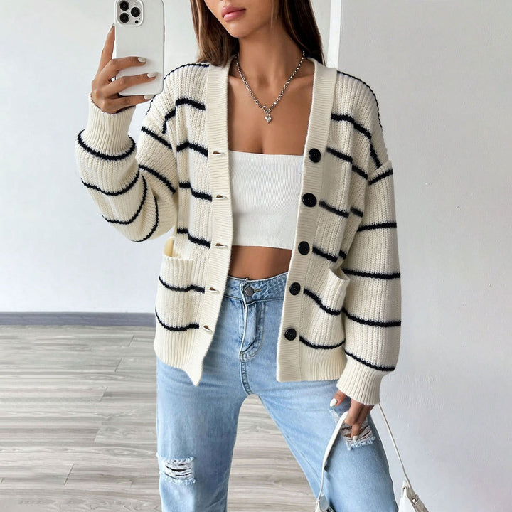 Gilet femme à manches longues avec des détails de rayures classiques Chic & Stil