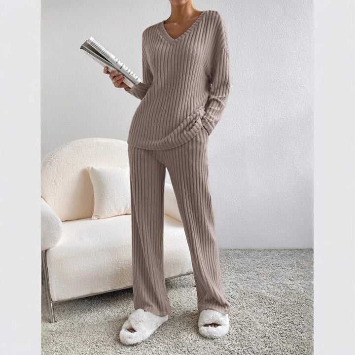 Lune London comfortable striped lounge set for women