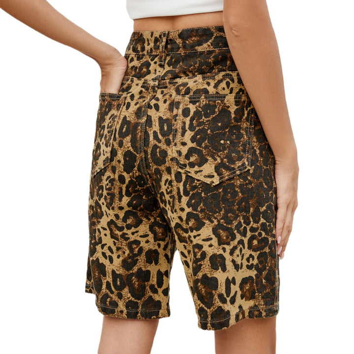 High-waisted animal print trendy style women's cargo shorts with practical pockets Lune London