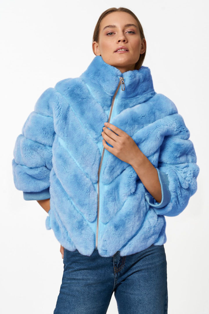 Ladies Cozy Faux Fur Jacket with Quilted Design Lune London