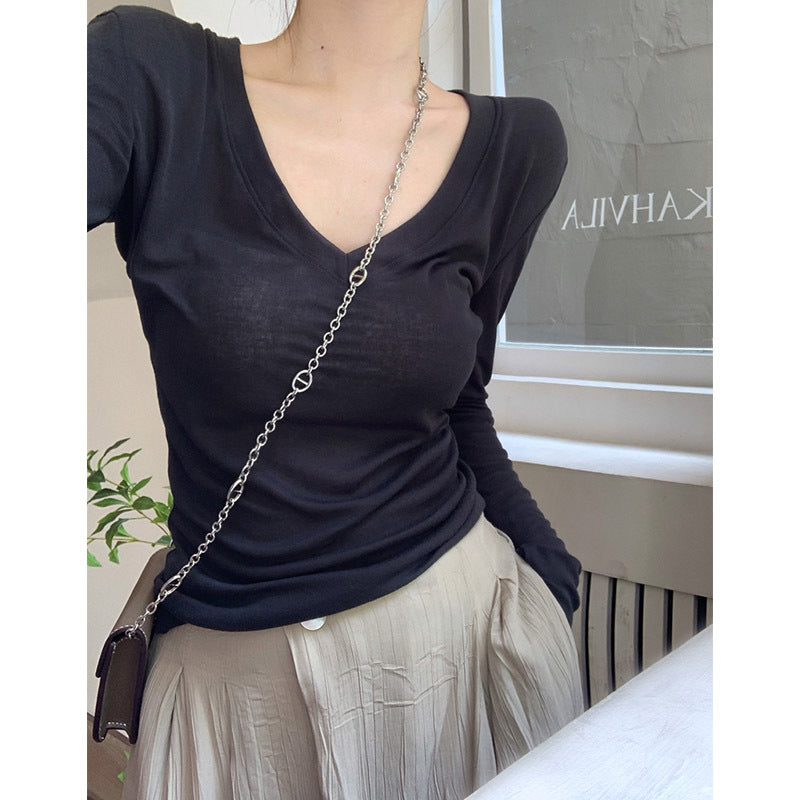 Women Long Sleeve Shirt with V-Neck and Figure-Flattering Fit Chic & Stil