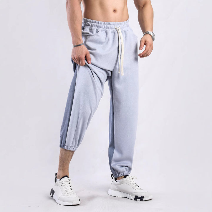 Comfortable women's jogging pants with elastic waist and side pockets Lune London