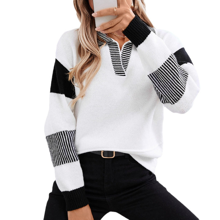 Trendy women's sweater with polo collar and contrasting stripes Lune London