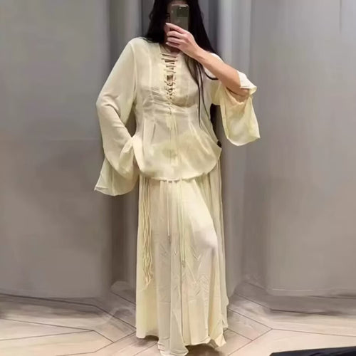 Blouse pour femmes avec détail de dentelle élégant et manches larges Chic & Stil